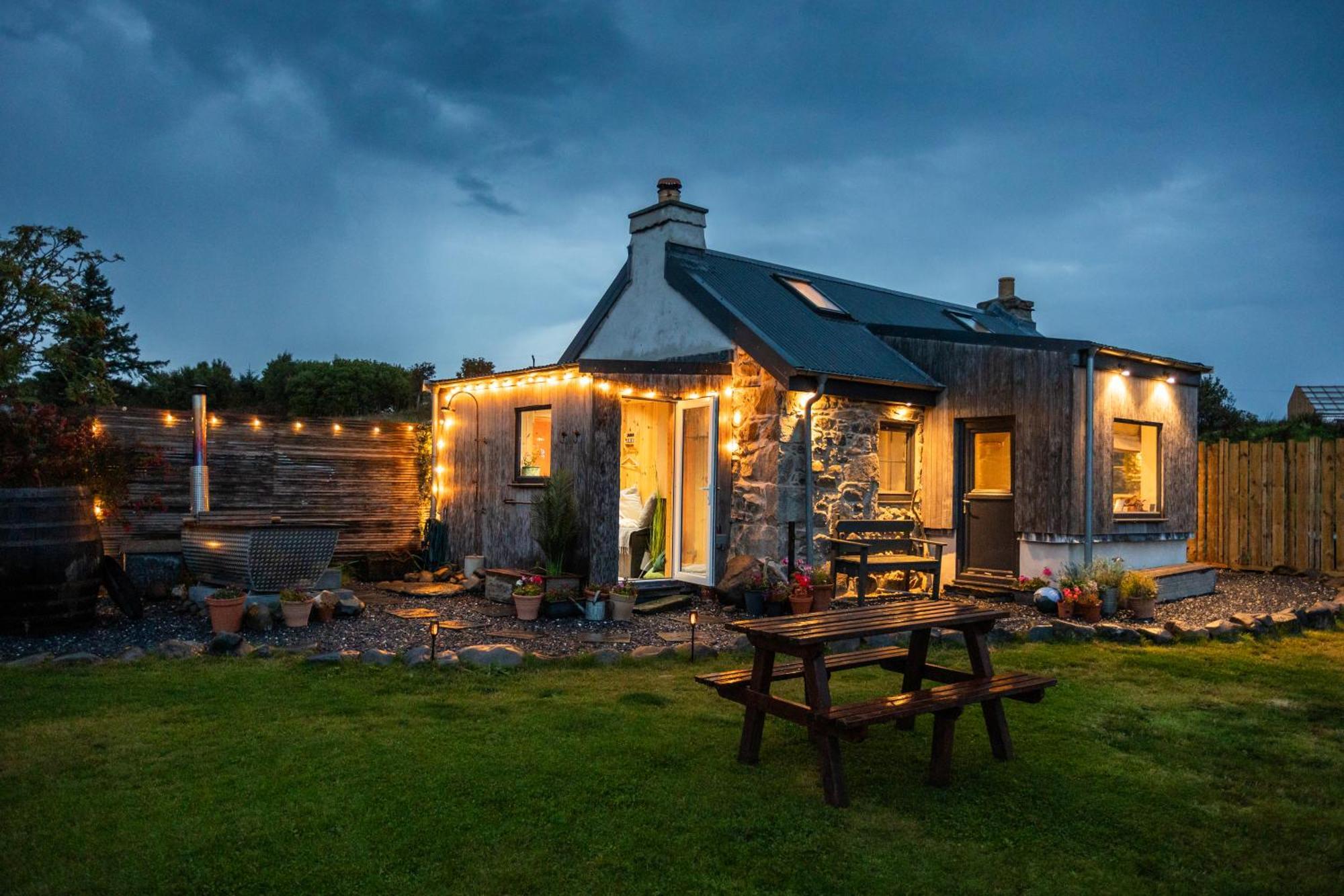 Jura, Mrs Leonard's * Craighouse